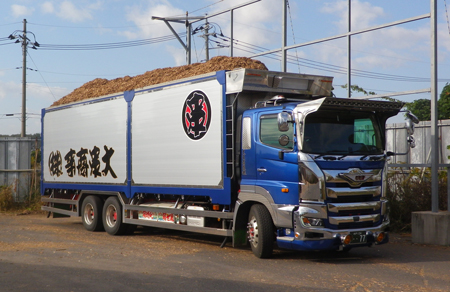 未経験OKの大型トラックドライバー